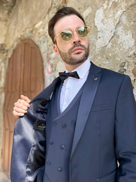 ABITI E GIACCHE ELEGANTI